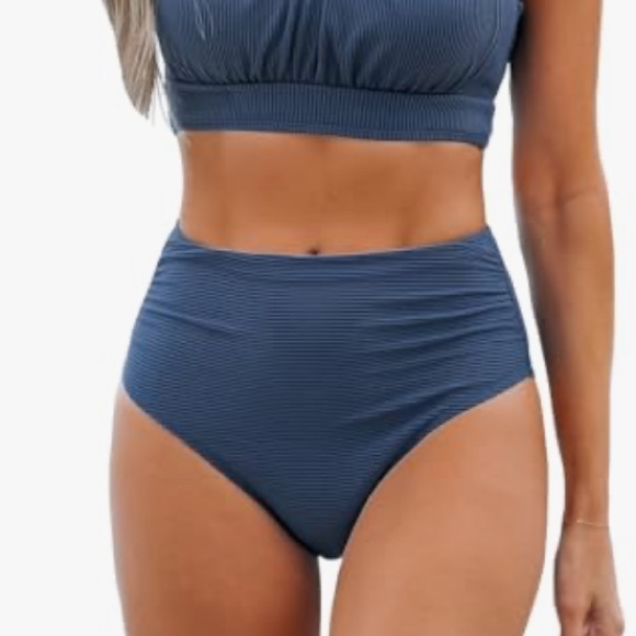 Cupshe Women's Navy Bikini Set with Adjustable Straps - Picture 5 of 13
